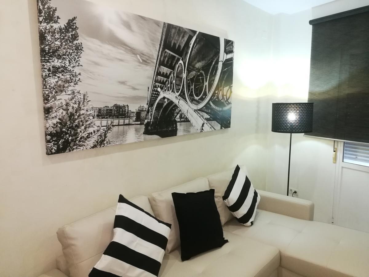 Apartamento Alfalfa Apartment Seville Exterior photo